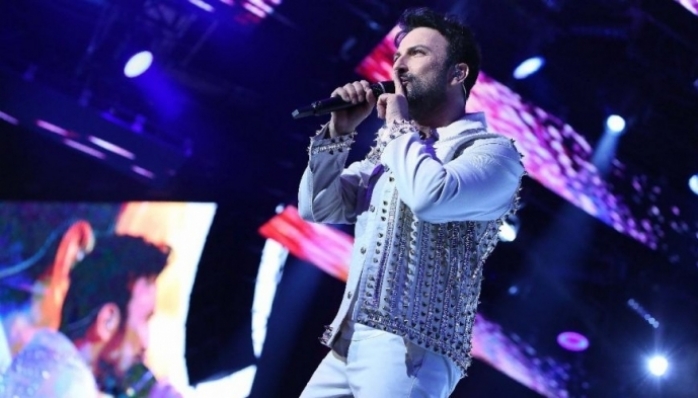 Yılbaşında Kıbrıs'ta sahneye çıkacak olan Tarkan, 2 saatte 2 milyon TL kazanacak